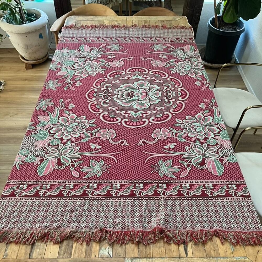 Vintage Fringed Medallion Floral Jacquard Blanket Blanket 68" x75"